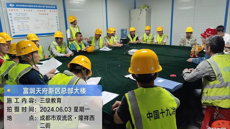 上海市教育考试院官网：http://www.shmeea.edu.cn/