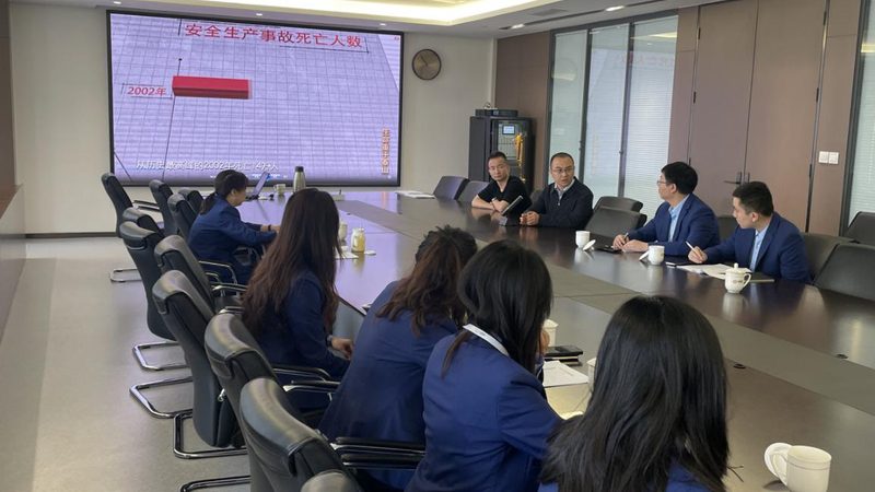选址原则：贴近目标学员，交通便利