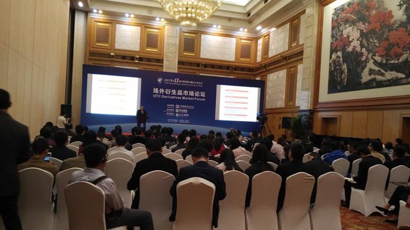叉车证和挖掘机证有效期一样吗