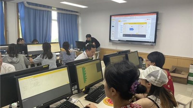 相较于传统的集体教学，一对一教学具有以下优势：